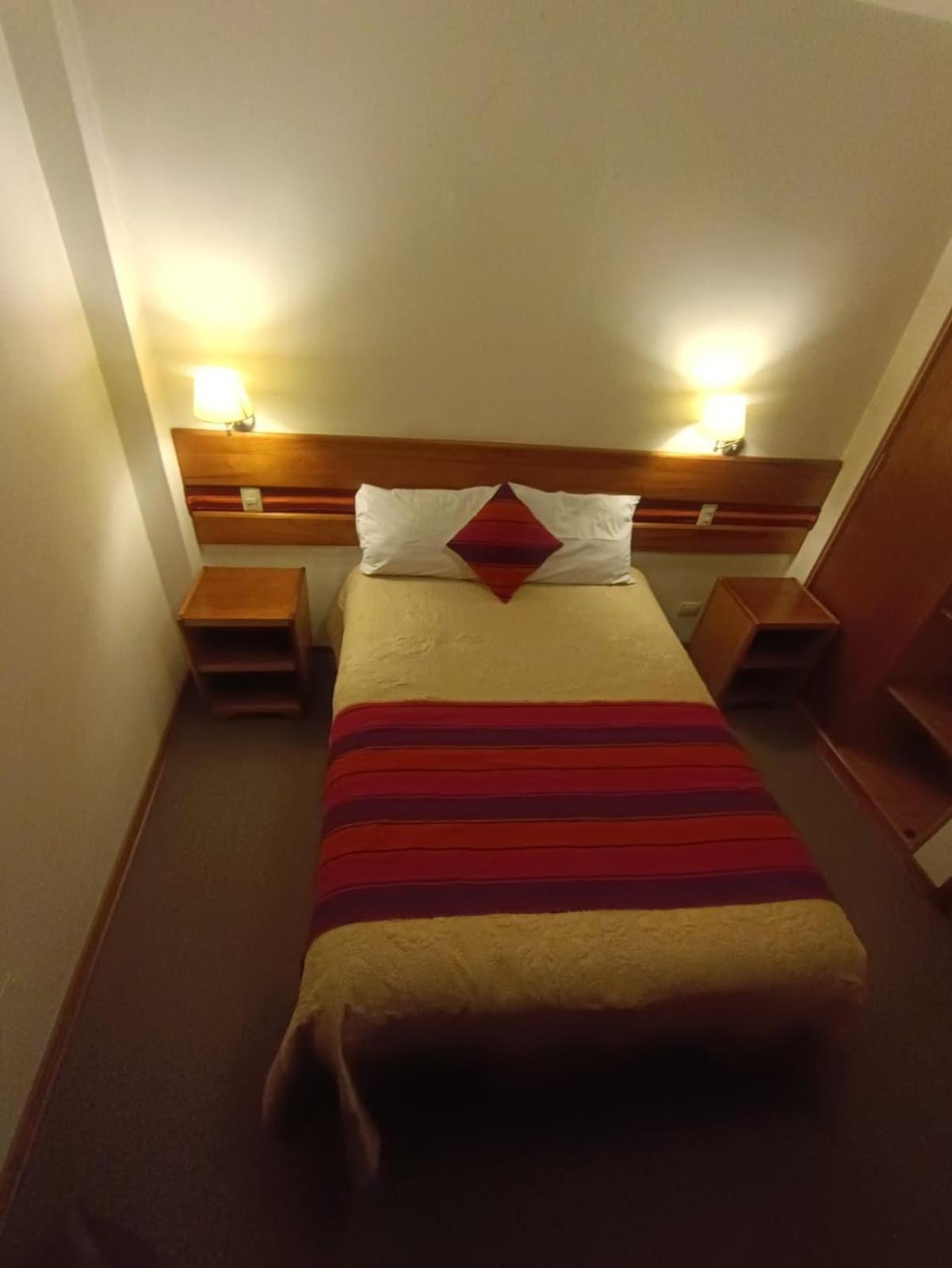 Cantuta Inn Puno Esterno foto